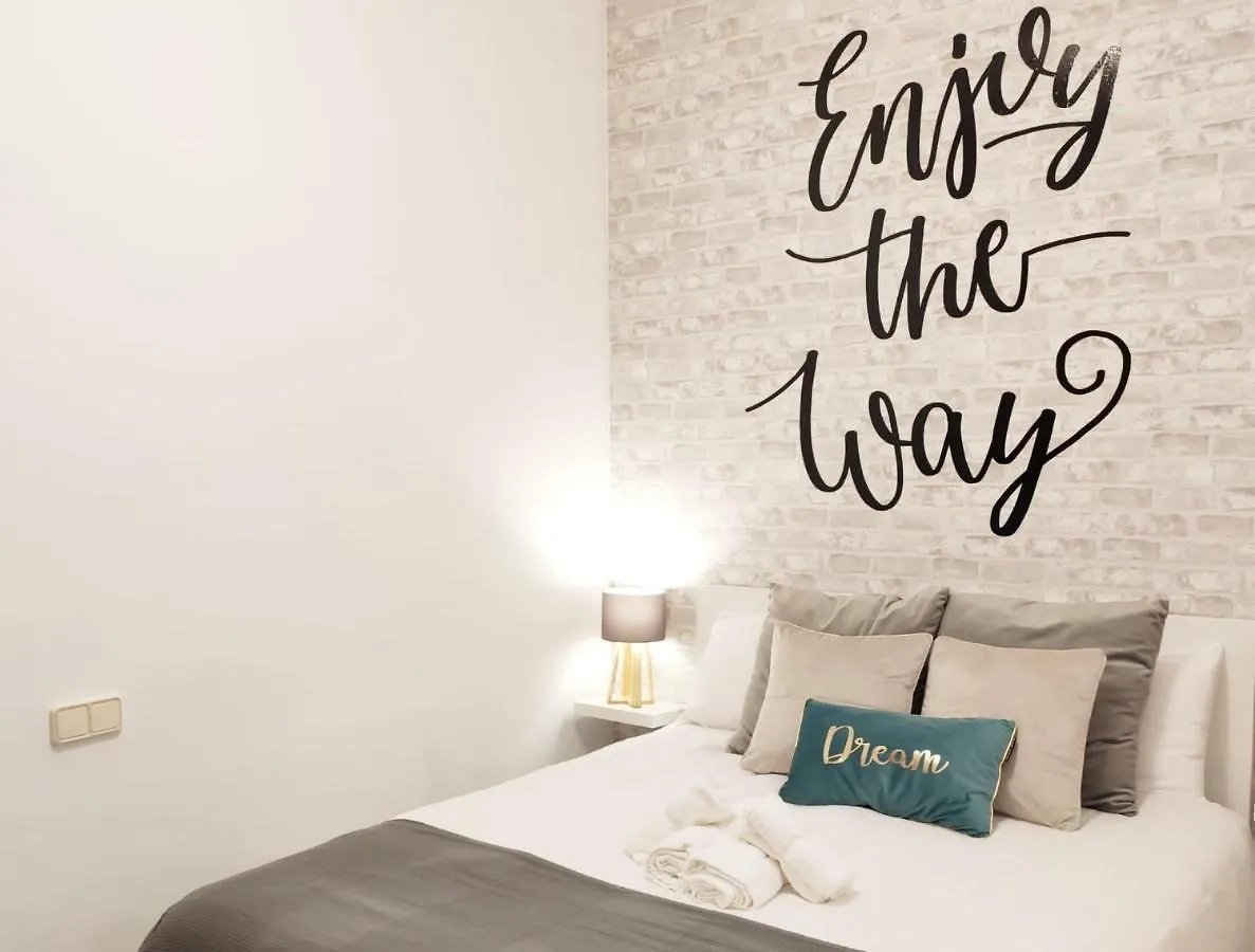 Cozy Flat Granada Cathedral Apartment